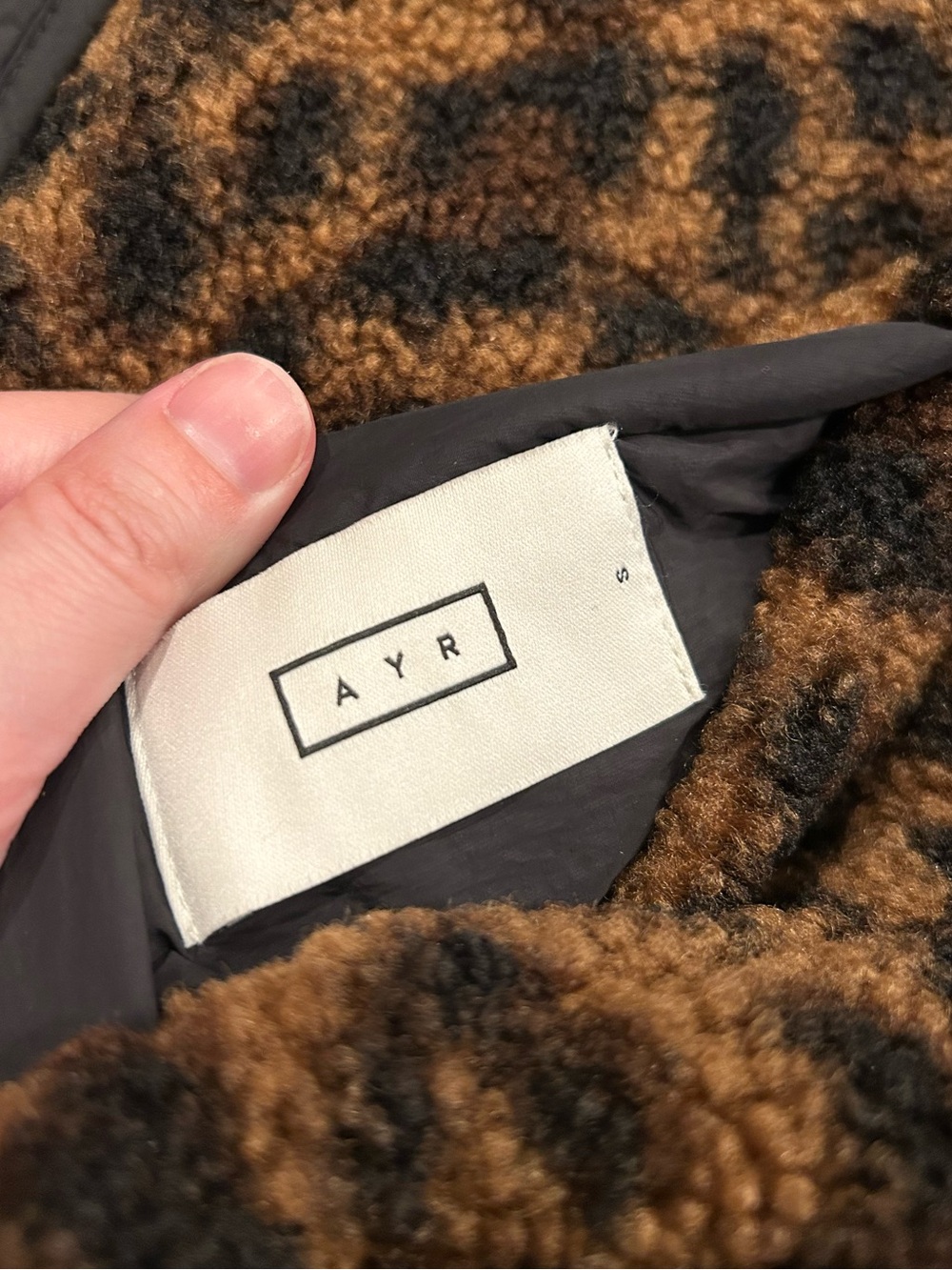 AYR Women's Reversible Fleece Coat in Leopard Print and Black Small - The Chalet - Picture 4 of 10